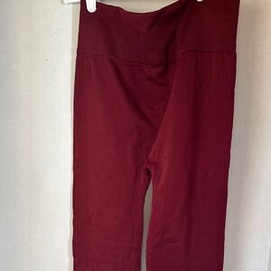 Britt’s knits burgundy fleece lined leggings size l/xl
